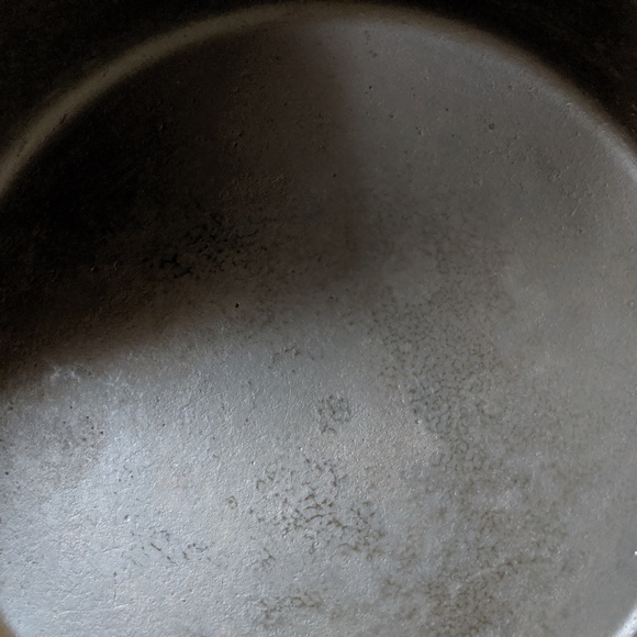 Unmarked Wagner Sidney Vonhandle Cast Iron Skillet - Picture 3 of 6